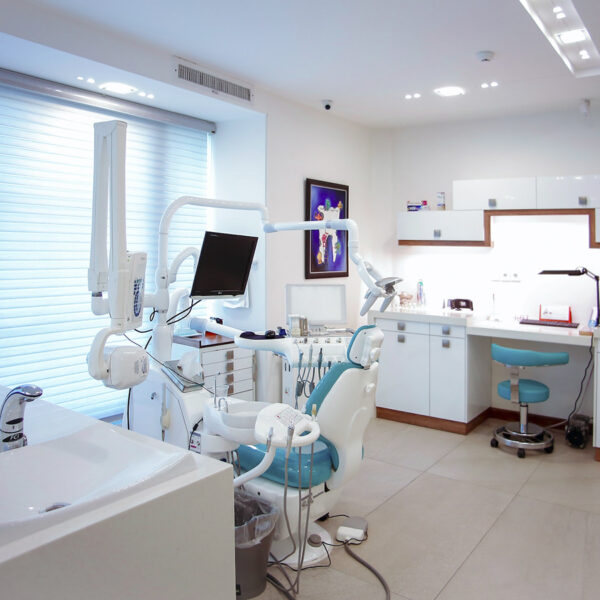 descubre cuanto dura la anestesia del dentista